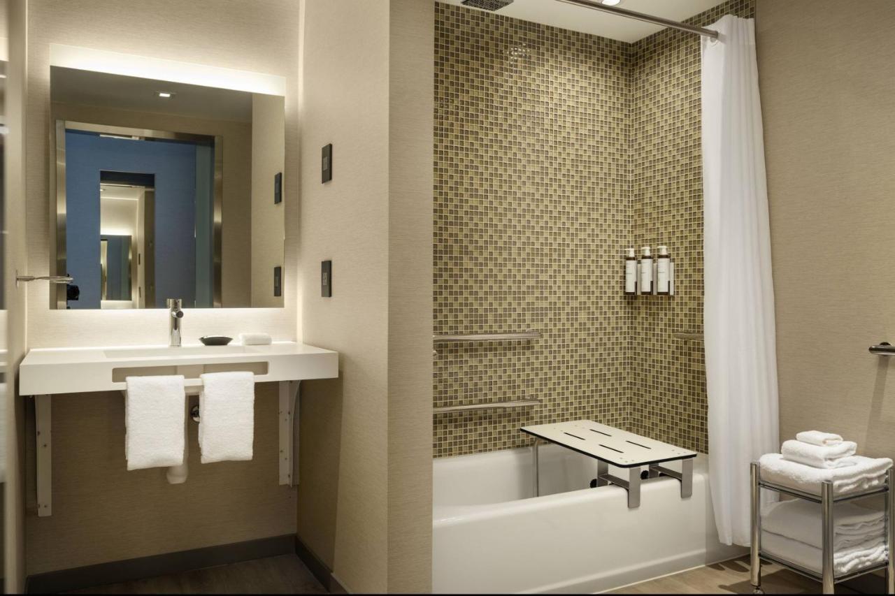 Ac Hotel By Marriott Oakland Downtown Екстериор снимка